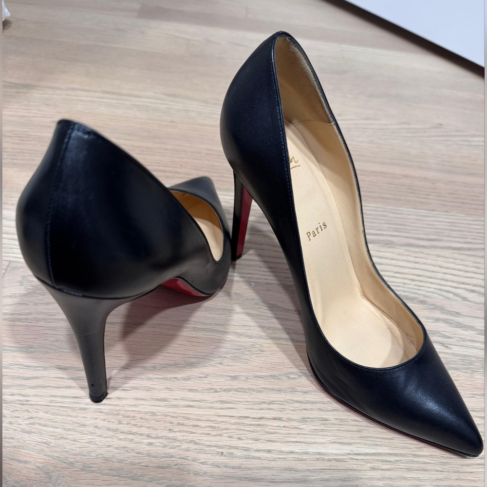 Elegant Black Leather Women's Heels - Picture 1 of 9